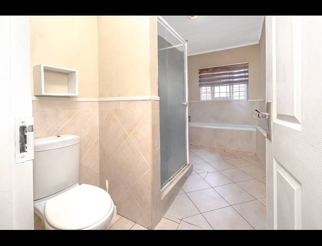 3 BEDROOM TOWNHOUSE FOR SALE IN FERNDALE